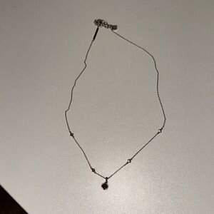 Kendra Scott necklace